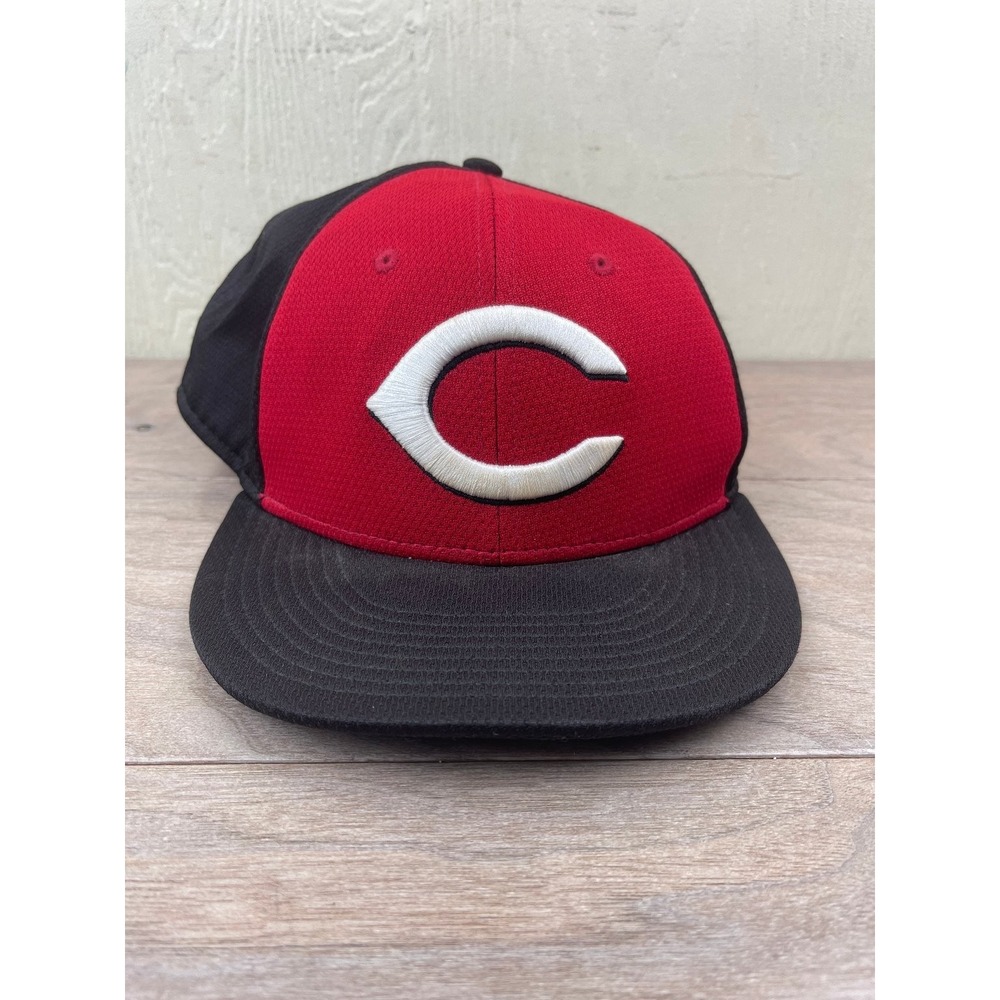 Cincinnati Reds Hat OC Sports Men's OSFM Red Black Team MLB Logo